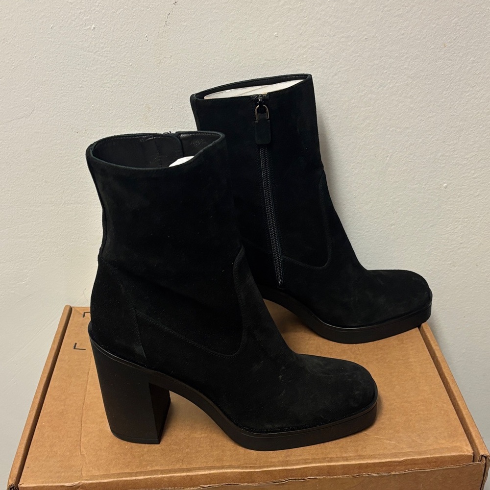 Stuart Weitzman Black Heeled Boots - Picture 5 of 9